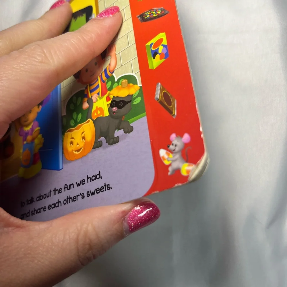 Fisher Price Little People Trick or‎ Treat Board Book w Tabs Halloween Kids